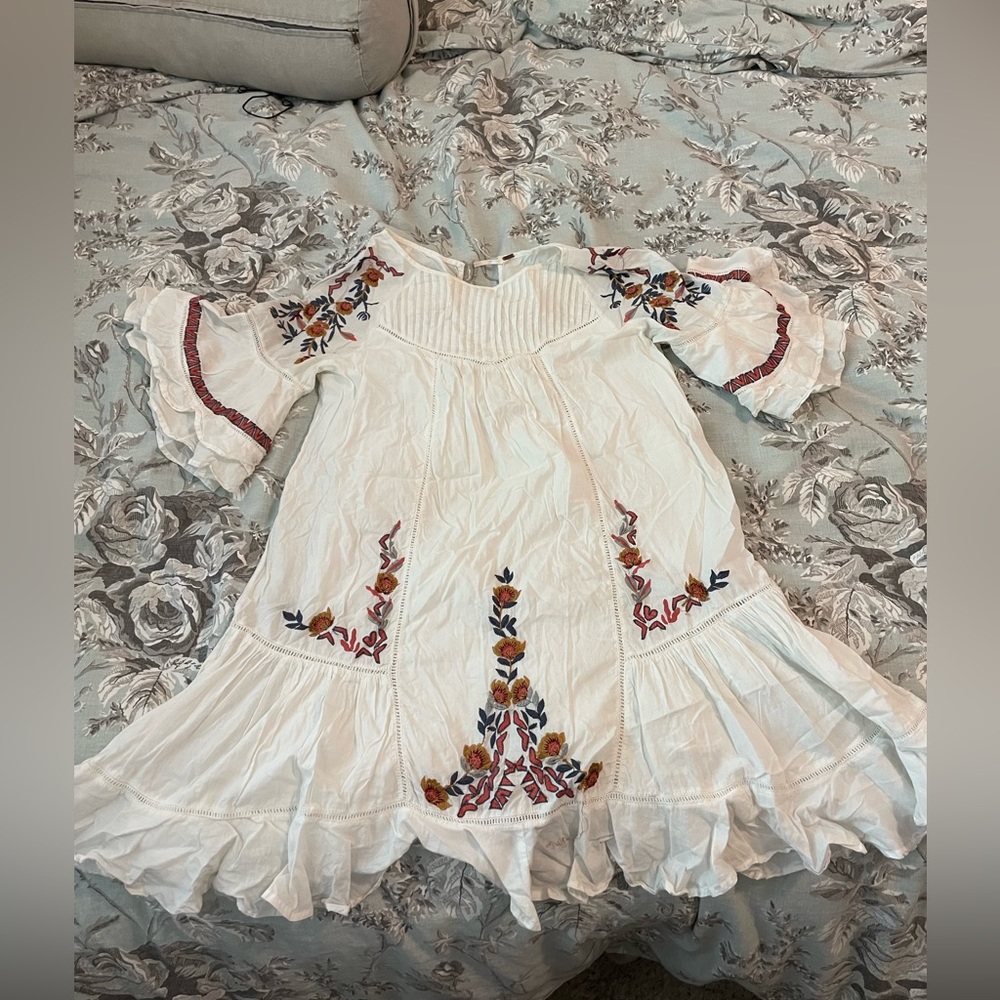 Free people white flowy dress